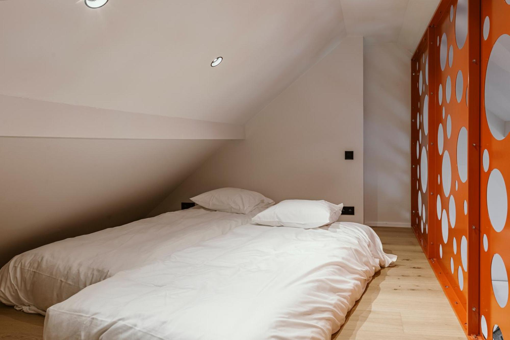 Cc Nomie Hotel Restaurant Dinant Quarto foto