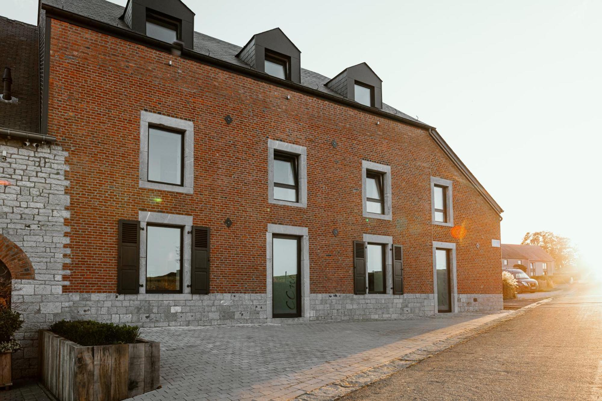 Cc Nomie Hotel Restaurant Dinant Exterior foto