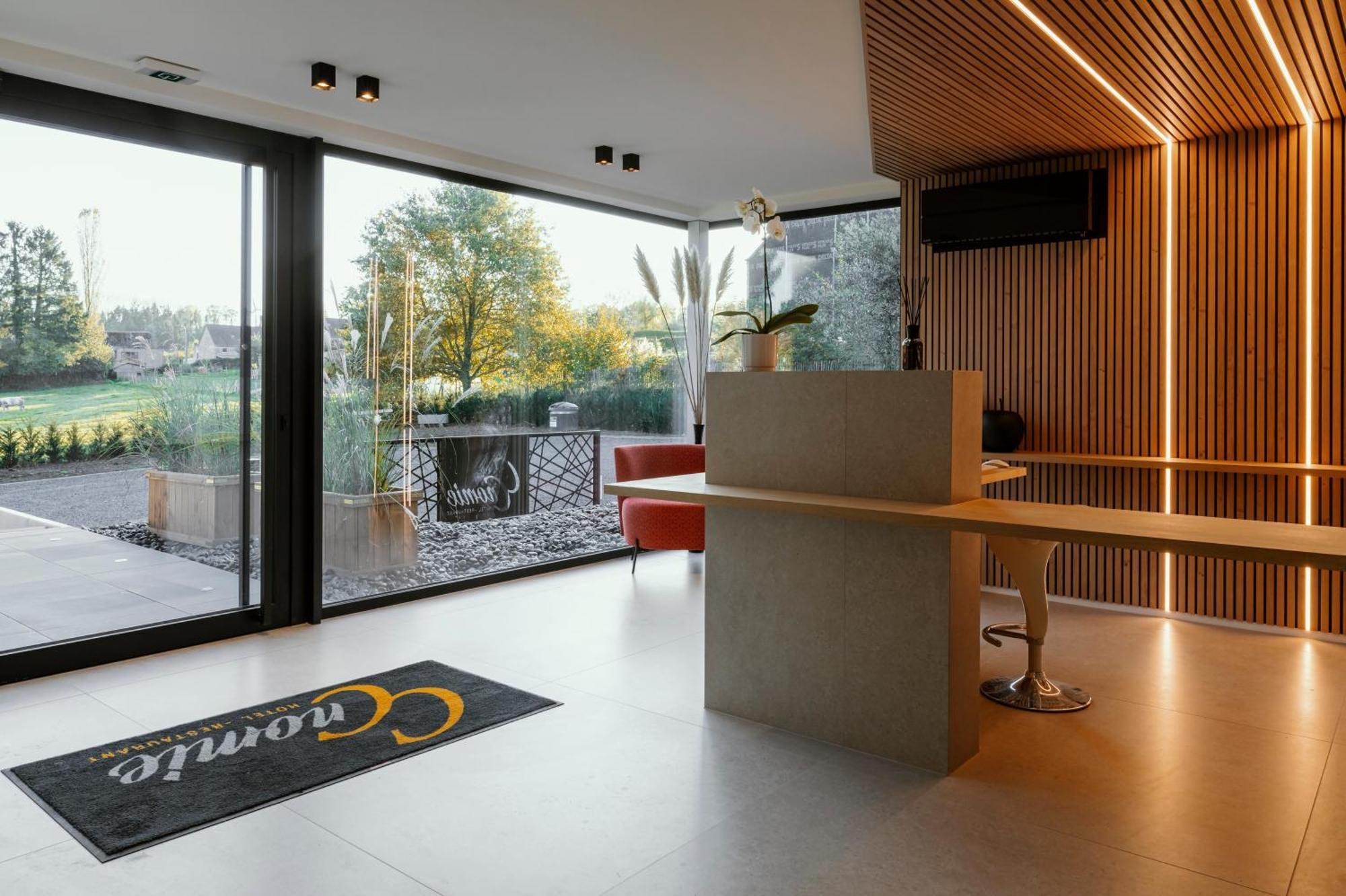 Cc Nomie Hotel Restaurant Dinant Exterior foto